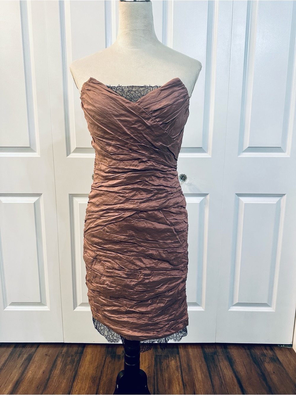 Vintage midi dress in excellent condition